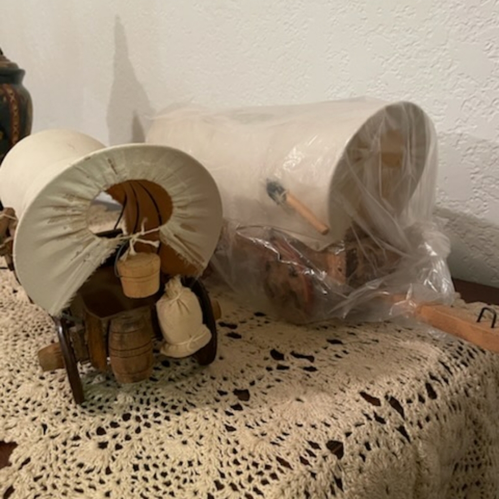 Vintage Collectable Covered Wagons Wood And Fabric Of Conestoga 13in Long - Picture 2 of 3